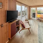 In V With House Sea View Semesterbostad