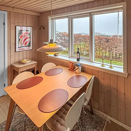 In V With House Sea View 度假居
